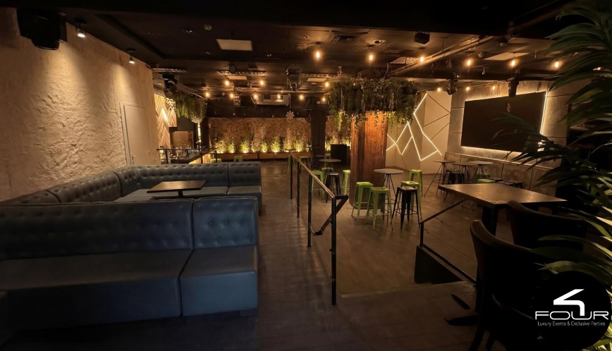 מועדון פור FOUR CLUB  - פתח תקווה