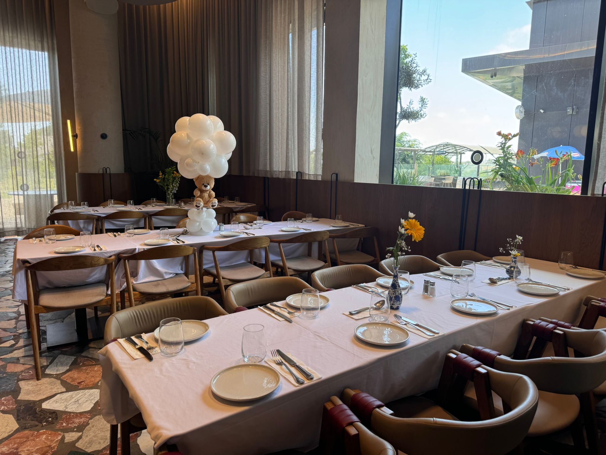 לוצ'אנה מבשרת ציון אירועים