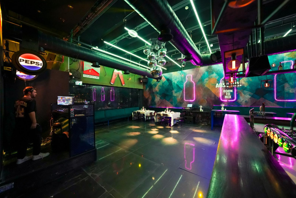 Twenty Seven מועדון / אירועים-  ראשון לציון