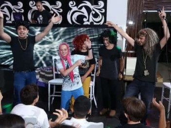 עופר ומאור כוכבי "הצחוקייה" ,"omg" והרשת עכשיו בבר/בת מצווה